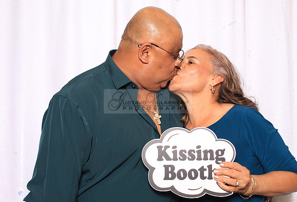 Stephanie and Albert wedding celebration, photo booth in Redondo Beach Ca, Gustavo Villarreal Photography, 323-633-8283, www.gvphotoandvideo.com