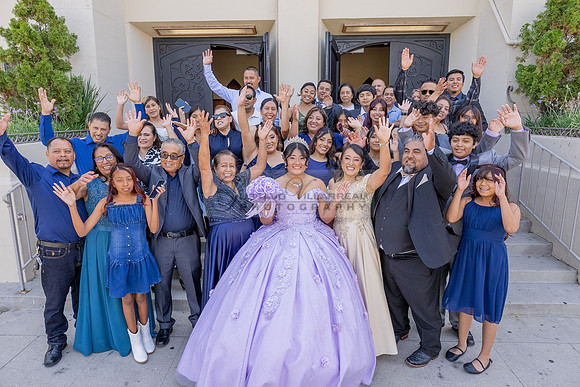 Amy Lopez quinceanera event celebration in Los Angeles Ca, photography and videography by Gustavo Villarreal. 323-633-8283, www.gvphotoandvideo.com