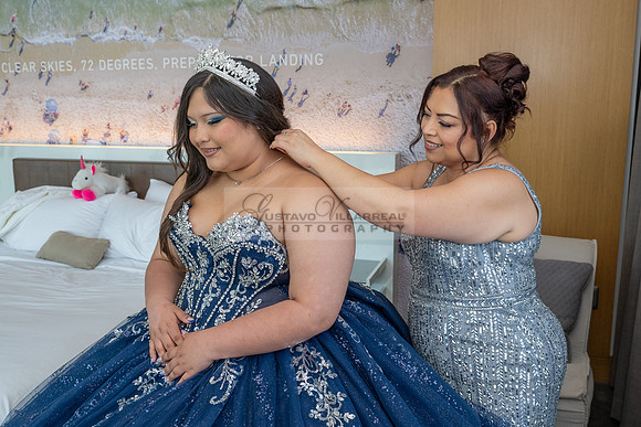Lydia Grace Quinceanera celebration photography, videography at Luminarias Restaurant in Monterey Park Ca by Gustavo Villarreal photography, 323-633-8283