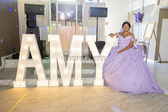 Amy Lopez quinceanera event celebration in Los Angeles Ca, photography and videography by Gustavo Villarreal. 323-633-8283, www.gvphotoandvideo.com
