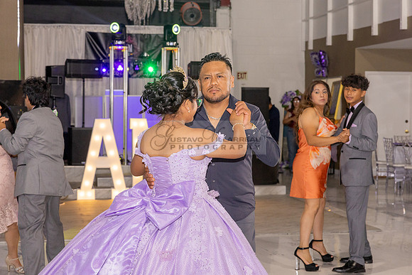 Amy Lopez quinceanera event celebration in Los Angeles Ca, photography and videography by Gustavo Villarreal. 323-633-8283, www.gvphotoandvideo.com