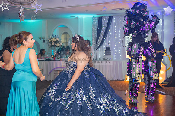 Lydia Grace Quinceanera celebration photography, videography at Luminarias Restaurant in Monterey Park Ca by Gustavo Villarreal photography, 323-633-8283