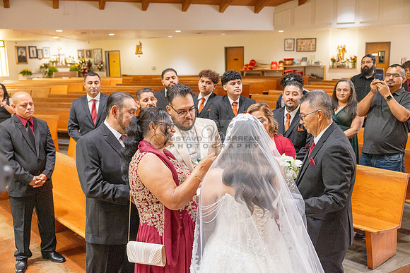 LINK #1-Luis and Luisa wedding celebration in Santa Ana Ca, reception at the Love Songs Venue in Perris Ca, photography and videography by Gustavo Villarreal, 323-633-8283, www.gvphotoandvideo.com