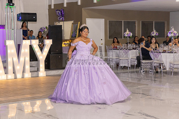 Amy Lopez quinceanera event celebration in Los Angeles Ca, photography and videography by Gustavo Villarreal. 323-633-8283, www.gvphotoandvideo.com