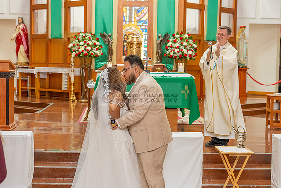 LINK #1-Luis and Luisa wedding celebration in Santa Ana Ca, reception at the Love Songs Venue in Perris Ca, photography and videography by Gustavo Villarreal, 323-633-8283, www.gvphotoandvideo.com