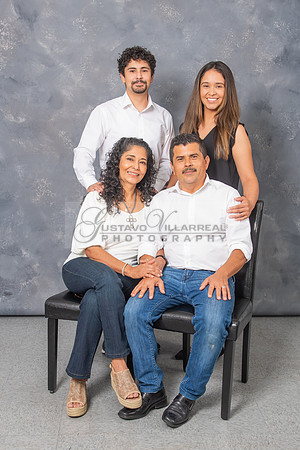 Andres family portraits, fotos de familia en Whittier Ca, 323-633-8283, www.gvphotoandvideo.com