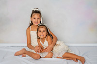 Denise daughters, kids, family portrait in Whittier Ca by Gustavo Villarreal Photography, 323-633-8283, www.gvphotoandvideo.com