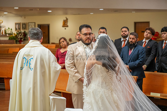 LINK #2-Luis and Luisa wedding celebration in Santa Ana Ca, reception at the Love Songs Venue in Perris Ca, photography and videography by Gustavo Villarreal, 323-633-8283, www.gvphotoandvideo.com