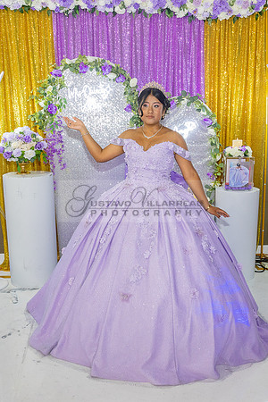 Amy Lopez quinceanera event celebration in Los Angeles Ca, photography and videography by Gustavo Villarreal. 323-633-8283, www.gvphotoandvideo.com