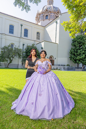 Amy Lopez quinceanera event celebration in Los Angeles Ca, photography and videography by Gustavo Villarreal. 323-633-8283, www.gvphotoandvideo.com