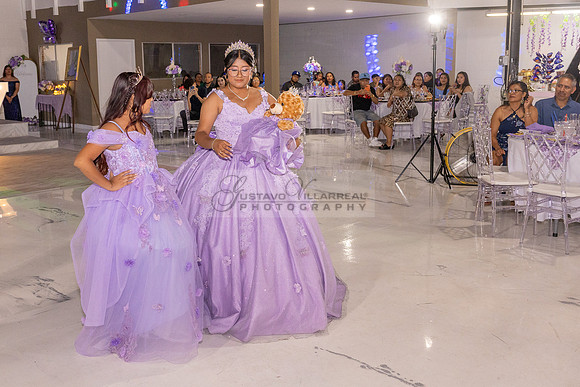 Amy Lopez quinceanera event celebration in Los Angeles Ca, photography and videography by Gustavo Villarreal. 323-633-8283, www.gvphotoandvideo.com