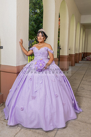Amy Lopez quinceanera event celebration in Los Angeles Ca, photography and videography by Gustavo Villarreal. 323-633-8283, www.gvphotoandvideo.com
