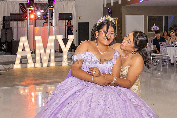 Amy Lopez quinceanera event celebration in Los Angeles Ca, photography and videography by Gustavo Villarreal. 323-633-8283, www.gvphotoandvideo.com