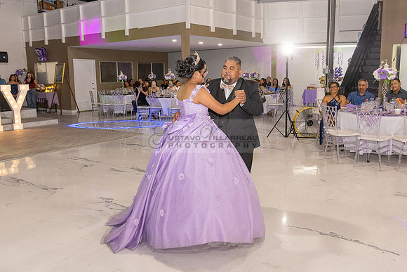 Amy Lopez quinceanera event celebration in Los Angeles Ca, photography and videography by Gustavo Villarreal. 323-633-8283, www.gvphotoandvideo.com