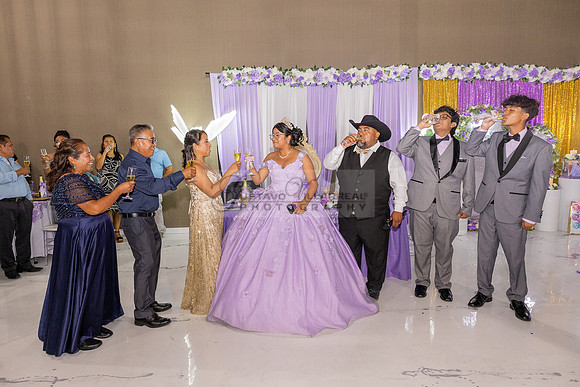 Amy Lopez quinceanera event celebration in Los Angeles Ca, photography and videography by Gustavo Villarreal. 323-633-8283, www.gvphotoandvideo.com