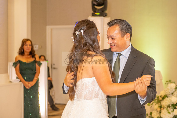 LINK-#1-Stephanie and Albert wedding photography, celebration at Sonesta Redondo Beach and Marina in Redondo Beach Ca, photographer, videographer, Gustavo Villarreal, 323-633-8283, www.gvphotoandvideo