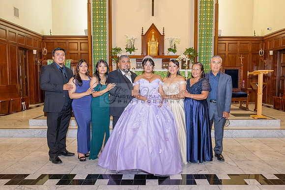 Amy Lopez quinceanera event celebration in Los Angeles Ca, photography and videography by Gustavo Villarreal. 323-633-8283, www.gvphotoandvideo.com