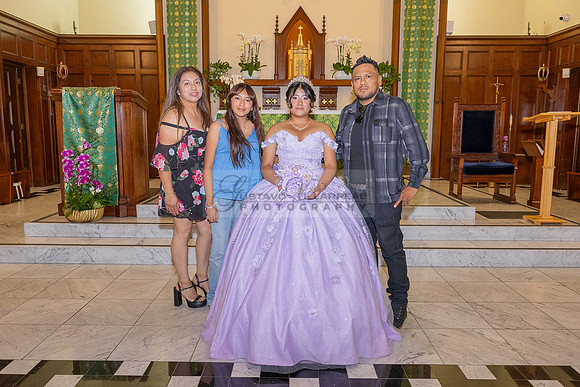 Amy Lopez quinceanera event celebration in Los Angeles Ca, photography and videography by Gustavo Villarreal. 323-633-8283, www.gvphotoandvideo.com