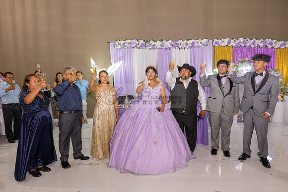 Amy Lopez quinceanera event celebration in Los Angeles Ca, photography and videography by Gustavo Villarreal. 323-633-8283, www.gvphotoandvideo.com