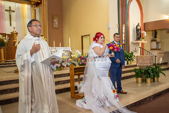 Reyna and Rene wedding celebration, reception, photographer, videographer at Pasadena city hall in Pasadena Ca, Gustavo Villarreal Photography, 323-633-8283, www.gvphotoandvideo.com