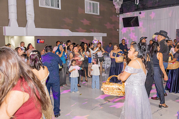 Amy Lopez quinceanera event celebration in Los Angeles Ca, photography and videography by Gustavo Villarreal. 323-633-8283, www.gvphotoandvideo.com