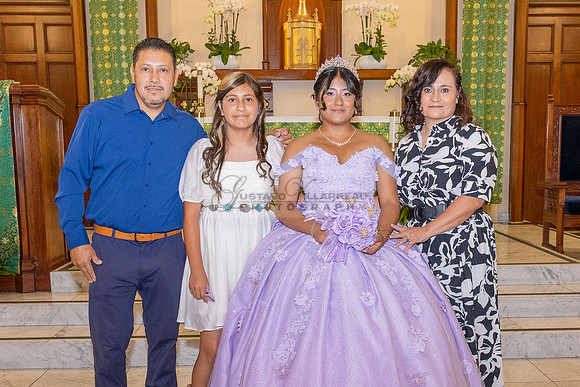 Amy Lopez quinceanera event celebration in Los Angeles Ca, photography and videography by Gustavo Villarreal. 323-633-8283, www.gvphotoandvideo.com