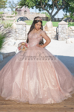 Grace Navarrete quinceanera photography, videography session at Heritage Park in Cerritos Ca, Gustavo Villarreal Photography, 323-633-8283, www.gvphotoandvideo.com