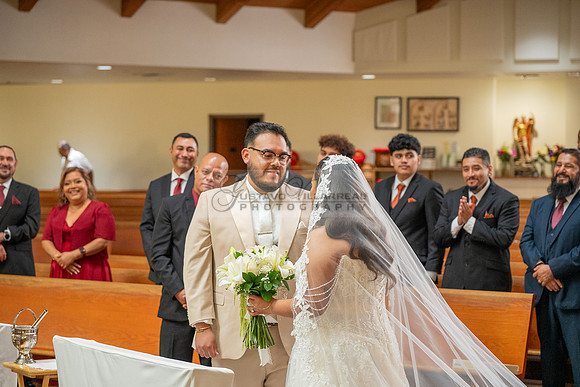 LINK #2-Luis and Luisa wedding celebration in Santa Ana Ca, reception at the Love Songs Venue in Perris Ca, photography and videography by Gustavo Villarreal, 323-633-8283, www.gvphotoandvideo.com