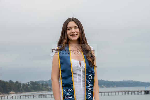 Lauren Berry graduation photos, portraits at UCSB Santa Barbara Ca. Gustavo Villarreal Photography, 323-633-8283