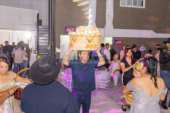 Amy Lopez quinceanera event celebration in Los Angeles Ca, photography and videography by Gustavo Villarreal. 323-633-8283, www.gvphotoandvideo.com