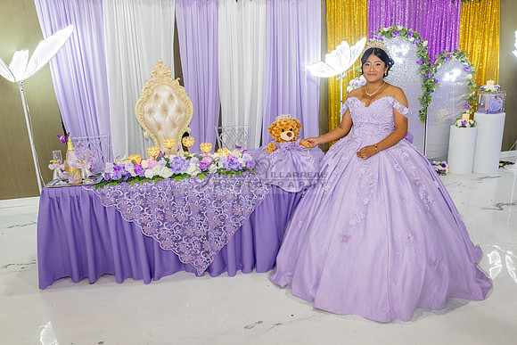 Amy Lopez quinceanera event celebration in Los Angeles Ca, photography and videography by Gustavo Villarreal. 323-633-8283, www.gvphotoandvideo.com