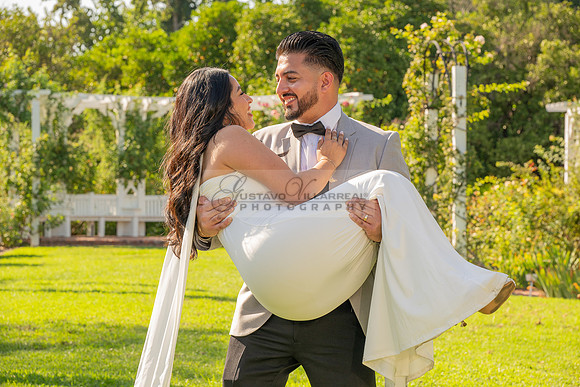 Erick and Yomira wedding, engagement photos at Los Angeles Arboretum & Botanic Garden in Arcadia Ca, images by Gustavo Villarreal Photography, 323-633-8283, www.gvphotoandvideo.com