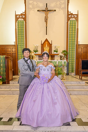 Amy Lopez quinceanera event celebration in Los Angeles Ca, photography and videography by Gustavo Villarreal. 323-633-8283, www.gvphotoandvideo.com