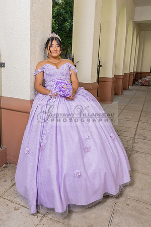 Amy Lopez quinceanera event celebration in Los Angeles Ca, photography and videography by Gustavo Villarreal. 323-633-8283, www.gvphotoandvideo.com