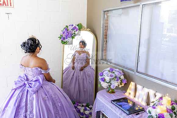Amy Lopez quinceanera event celebration in Los Angeles Ca, photography and videography by Gustavo Villarreal. 323-633-8283, www.gvphotoandvideo.com