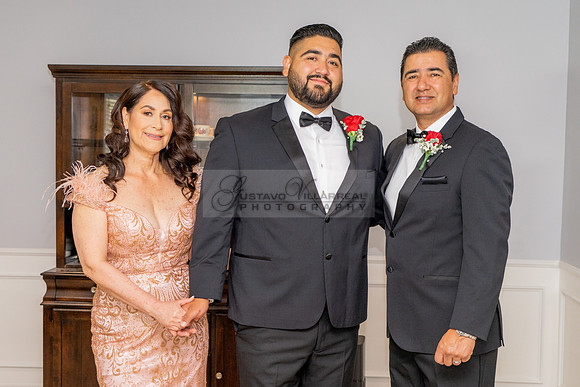 Susana and Jon wedding celebration at Candlewood Country Club in Whittier Ca, Gustavo Villarreal photographer, videographer 323-633-8283, www.gvphotoandvideo.com