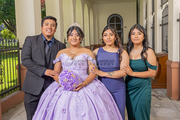 Amy Lopez quinceanera event celebration in Los Angeles Ca, photography and videography by Gustavo Villarreal. 323-633-8283, www.gvphotoandvideo.com