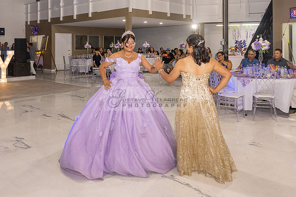 Amy Lopez quinceanera event celebration in Los Angeles Ca, photography and videography by Gustavo Villarreal. 323-633-8283, www.gvphotoandvideo.com