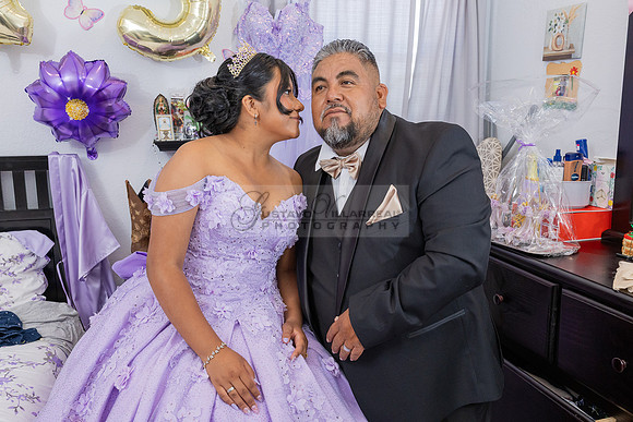 Amy Lopez quinceanera event celebration in Los Angeles Ca, photography and videography by Gustavo Villarreal. 323-633-8283, www.gvphotoandvideo.com