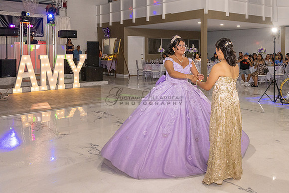 Amy Lopez quinceanera event celebration in Los Angeles Ca, photography and videography by Gustavo Villarreal. 323-633-8283, www.gvphotoandvideo.com