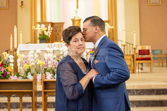 Reyna and Rene wedding celebration, reception, photographer, videographer at Pasadena city hall in Pasadena Ca, Gustavo Villarreal Photography, 323-633-8283, www.gvphotoandvideo.com