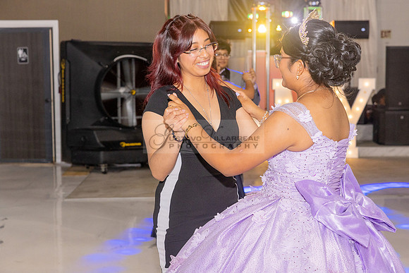 Amy Lopez quinceanera event celebration in Los Angeles Ca, photography and videography by Gustavo Villarreal. 323-633-8283, www.gvphotoandvideo.com