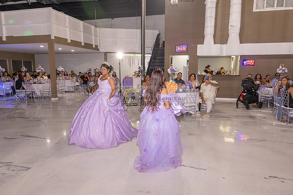 Amy Lopez quinceanera event celebration in Los Angeles Ca, photography and videography by Gustavo Villarreal. 323-633-8283, www.gvphotoandvideo.com