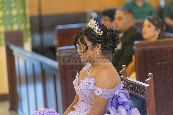 Amy Lopez quinceanera event celebration in Los Angeles Ca, photography and videography by Gustavo Villarreal. 323-633-8283, www.gvphotoandvideo.com