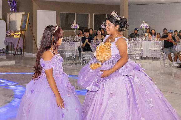 Amy Lopez quinceanera event celebration in Los Angeles Ca, photography and videography by Gustavo Villarreal. 323-633-8283, www.gvphotoandvideo.com