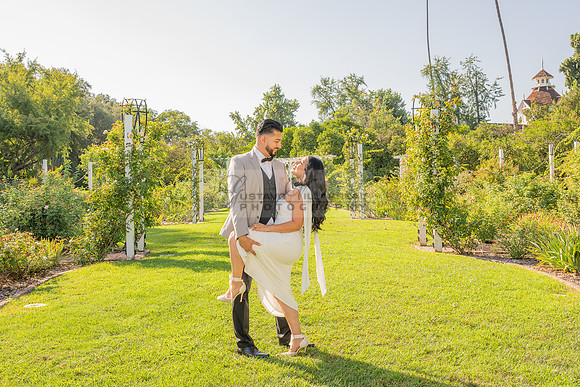 Erick and Yomira wedding, engagement photos at Los Angeles Arboretum & Botanic Garden in Arcadia Ca, images by Gustavo Villarreal Photography, 323-633-8283, www.gvphotoandvideo.com
