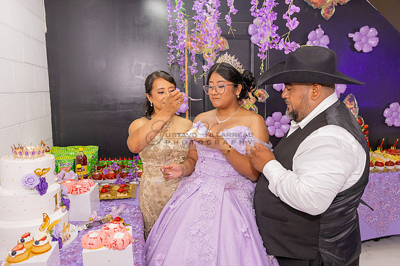 Amy Lopez quinceanera event celebration in Los Angeles Ca, photography and videography by Gustavo Villarreal. 323-633-8283, www.gvphotoandvideo.com