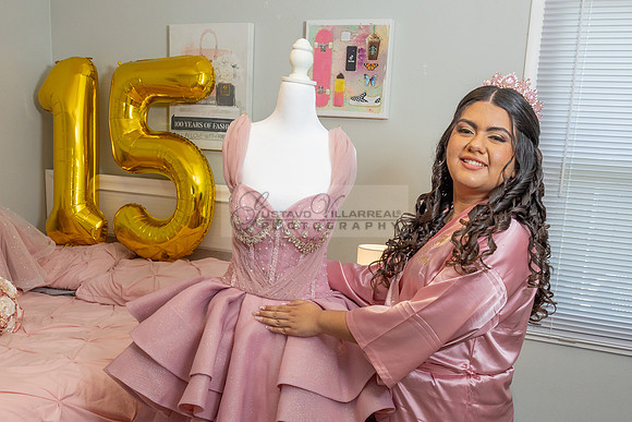 Darlene Dorado quinceanera celebration at San Matthias Catholic church in Huntington par, reception at Dell Banquet hall in Lynwood Ca, Gustavo Villarreal, photography, videography, 323-633-8283, www.