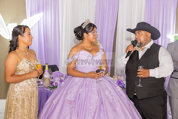 Amy Lopez quinceanera event celebration in Los Angeles Ca, photography and videography by Gustavo Villarreal. 323-633-8283, www.gvphotoandvideo.com