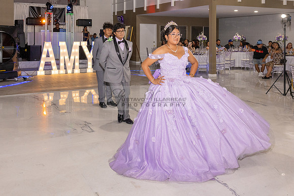Amy Lopez quinceanera event celebration in Los Angeles Ca, photography and videography by Gustavo Villarreal. 323-633-8283, www.gvphotoandvideo.com